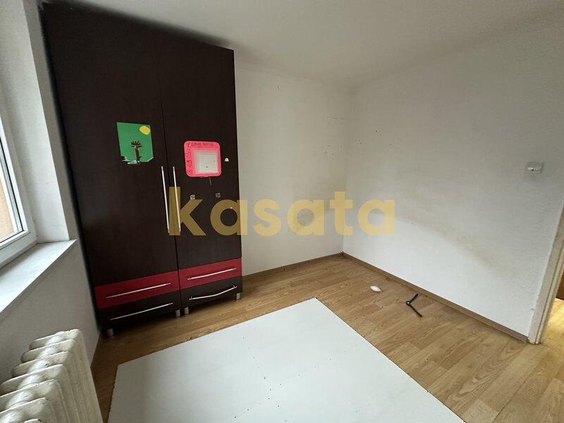 Raul Doamnei, 3 camere, etaj intermediar, bloc anvelopat