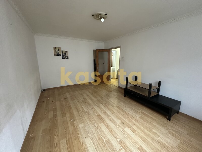 Raul Doamnei, 3 camere, etaj intermediar, bloc anvelopat