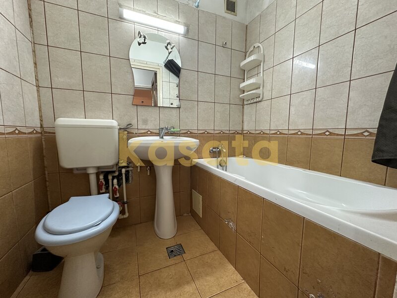 Raul Doamnei, 3 camere, etaj intermediar, bloc anvelopat